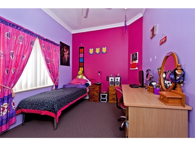 7 Wilkins Road, Kalamunda WA 6076