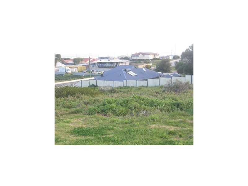 6 Thomas Court, Seabird WA 6042