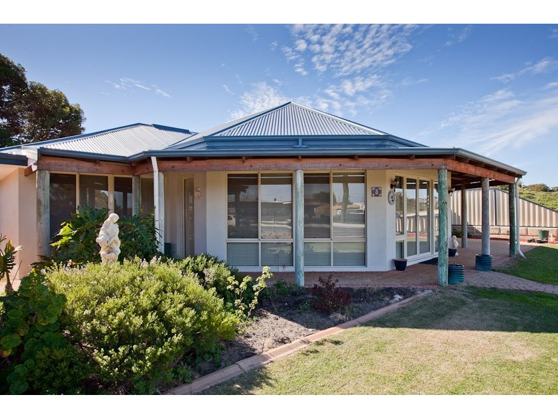 5 Hudson Street, Seabird WA 6042