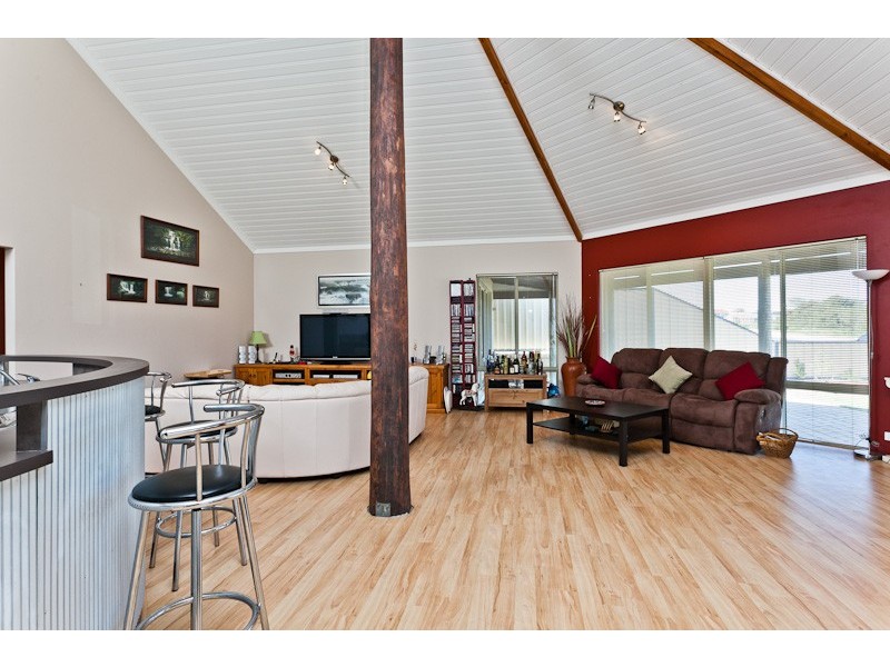 5 Hudson Street, Seabird WA 6042