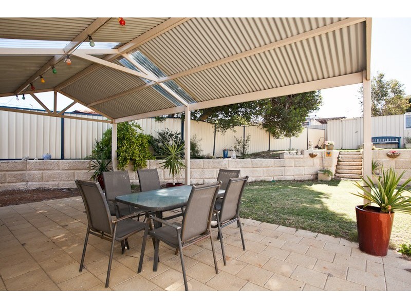 5 Hudson Street, Seabird WA 6042