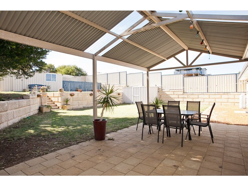 5 Hudson Street, Seabird WA 6042