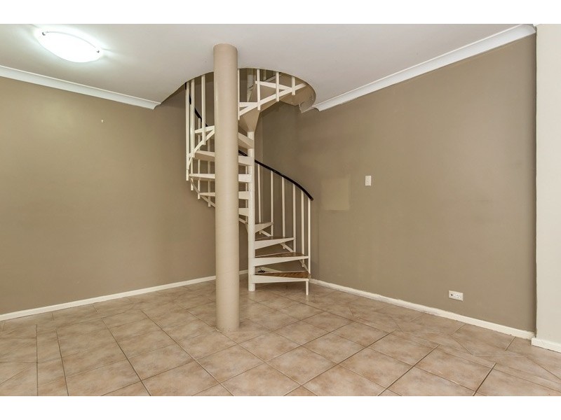 65/11 Herdsman Parade, Wembley WA 6014