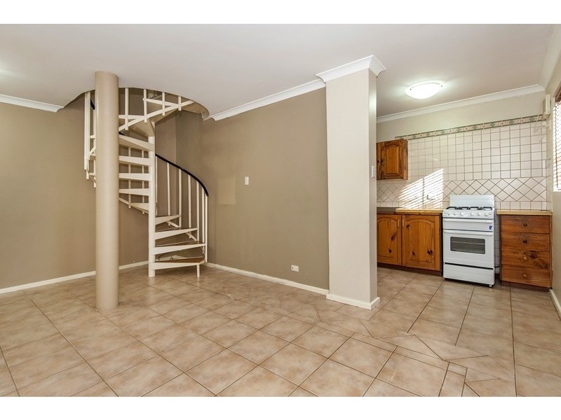 65/11 Herdsman Parade, Wembley WA 6014