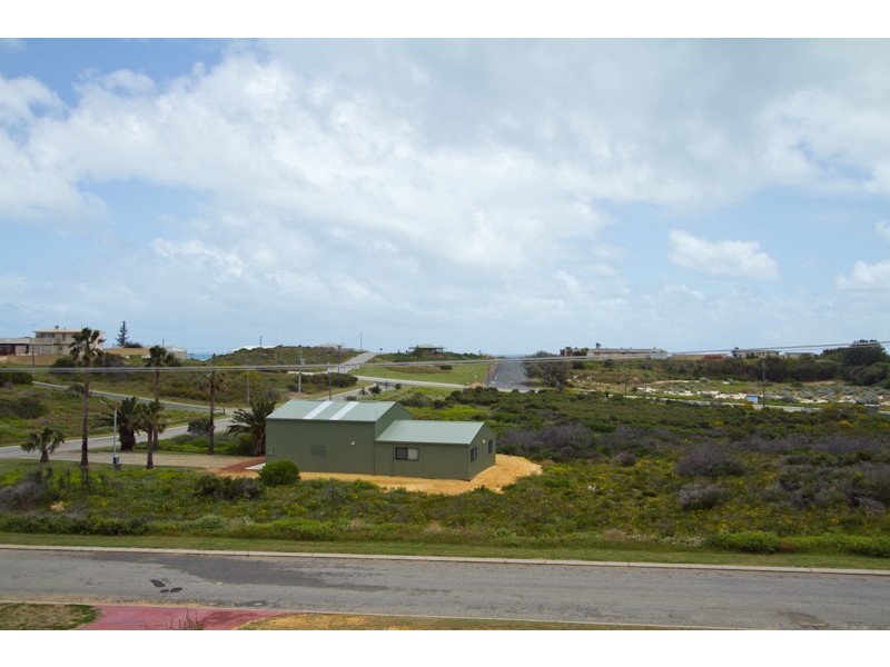 3 Jones Promenade, Seabird WA 6042