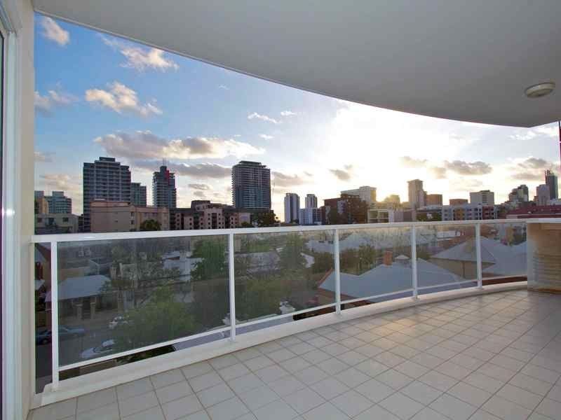 18/50 Goderich Street, East Perth WA 6004