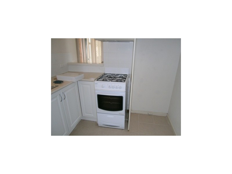 8 Foster Court, Calista WA 6167