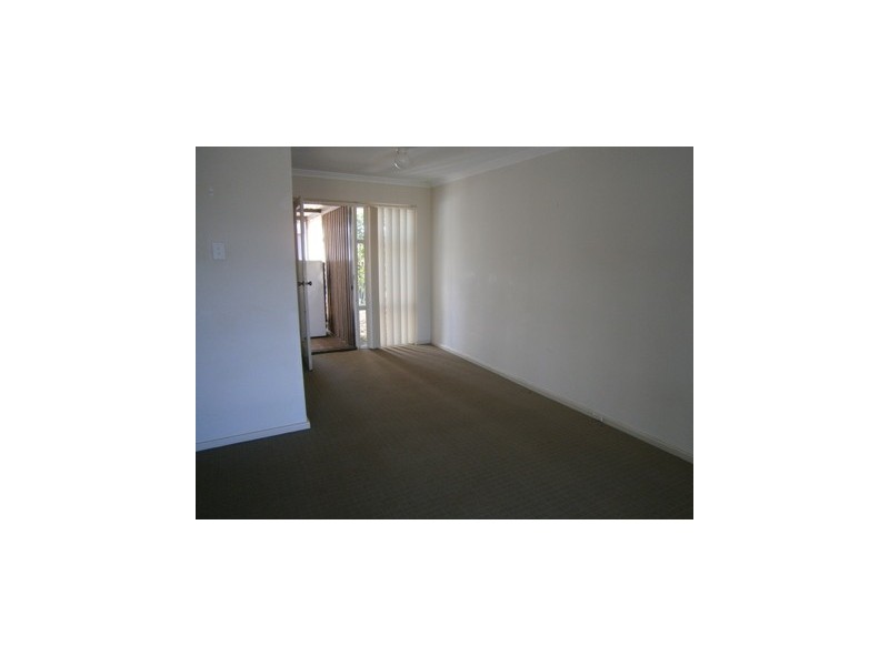 8 Foster Court, Calista WA 6167