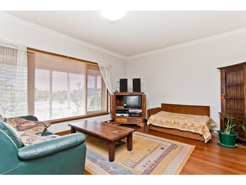 8 Saxby Court, Balcatta WA 6021