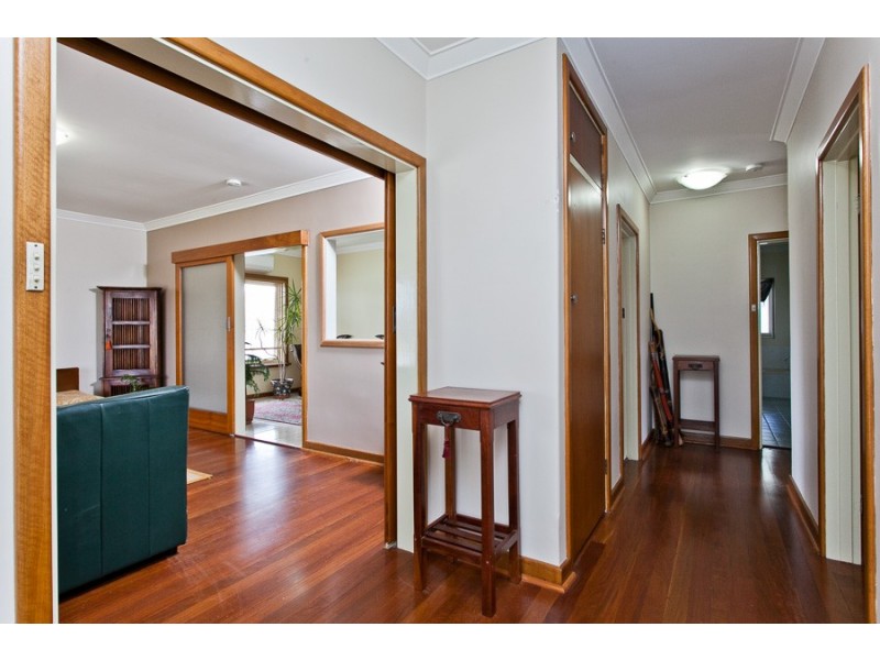 8 Saxby Court, Balcatta WA 6021