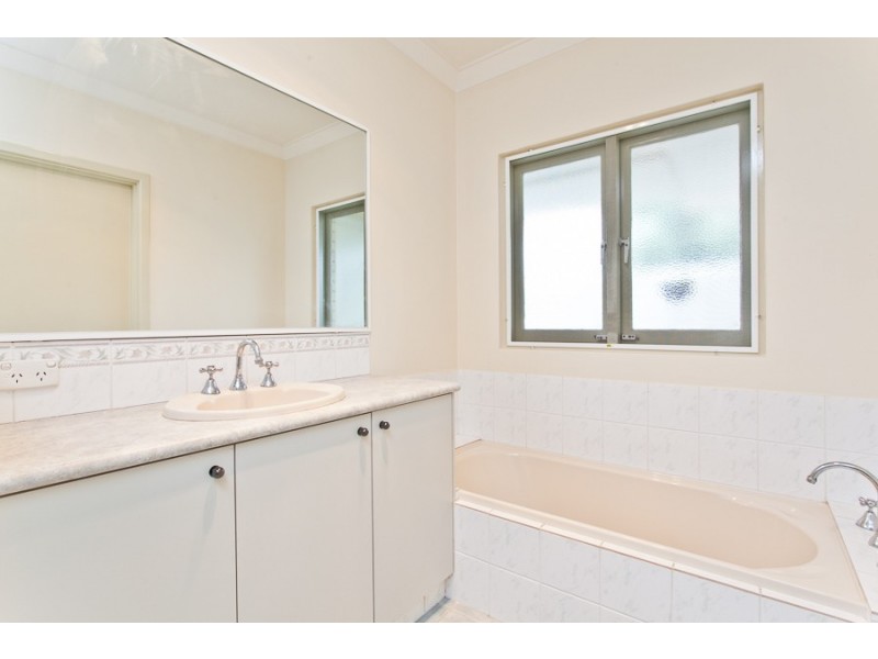 8 Saxby Court, Balcatta WA 6021