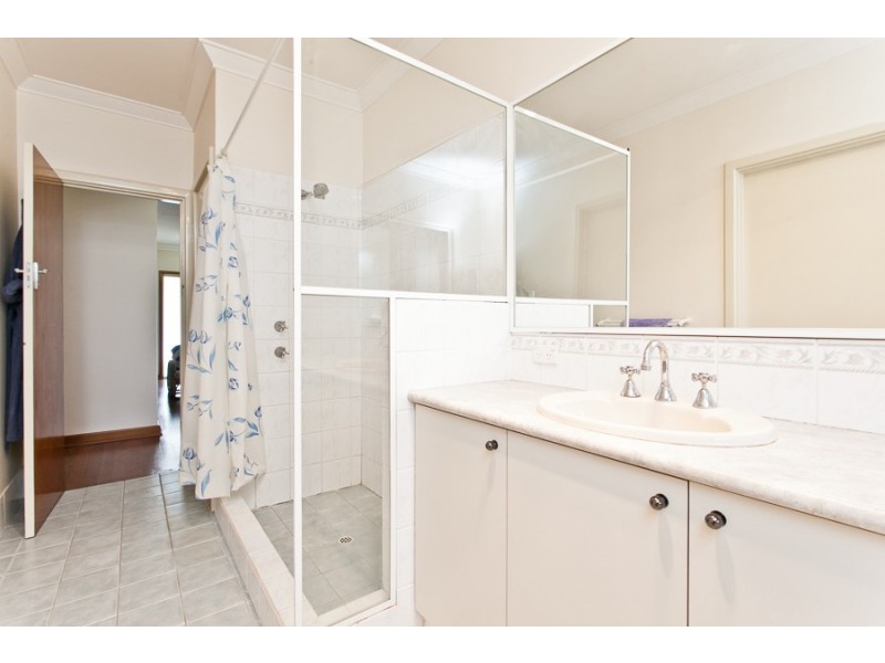 8 Saxby Court, Balcatta WA 6021