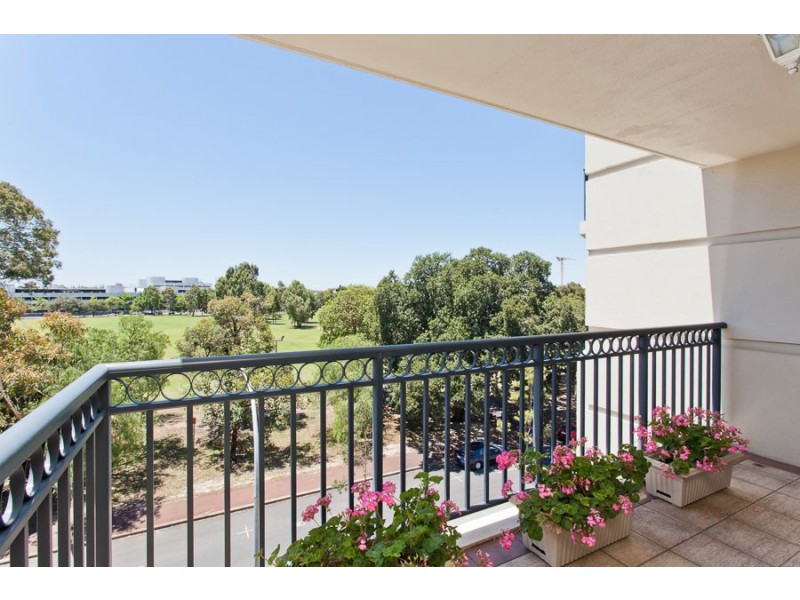 14/123 Wellington Street, East Perth WA 6004