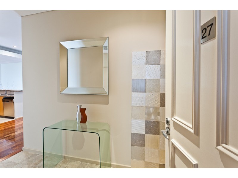 27/1 Preston Street, Como WA 6152