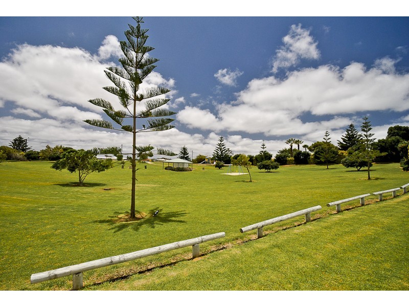 24 Harolds Way, Seabird WA 6042