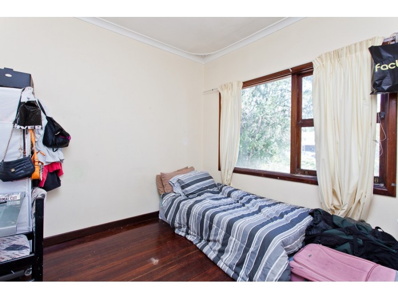 13 Kooyong Road, Rivervale WA 6103