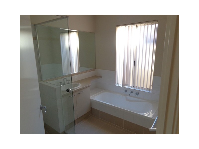 2/8 Dudley Street, Midland WA 6056