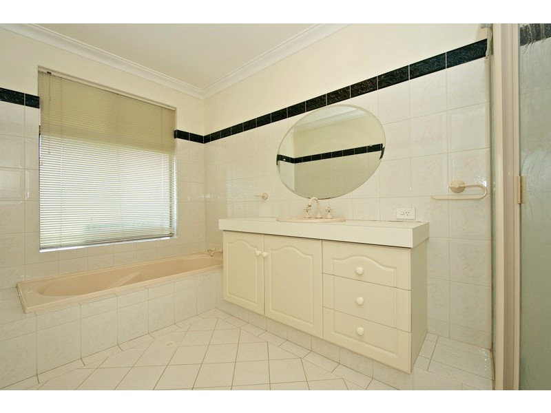 16 Edward Street, Kenwick WA 6107