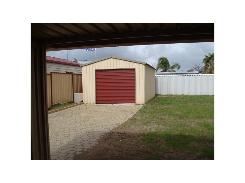 3 Conway Loop, Waikiki WA 6169