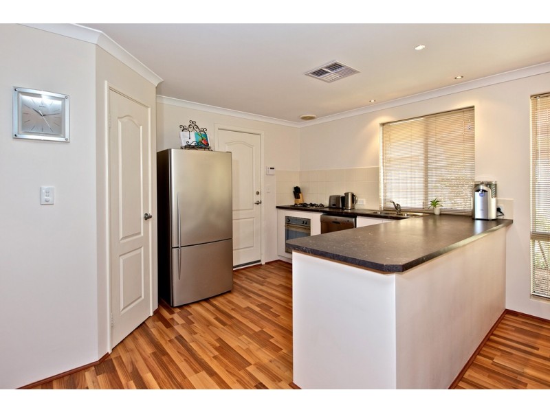 2 Campaspe Drive, Success WA 6164