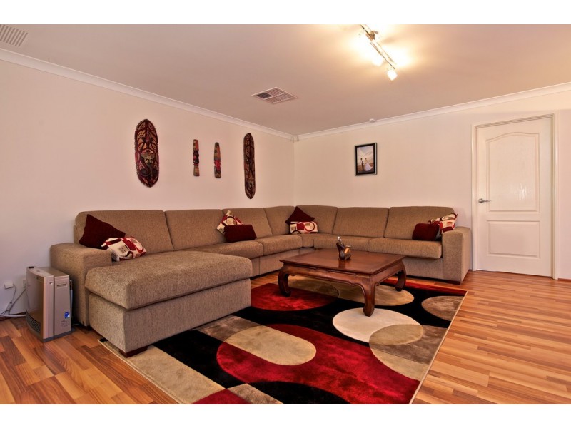 2 Campaspe Drive, Success WA 6164