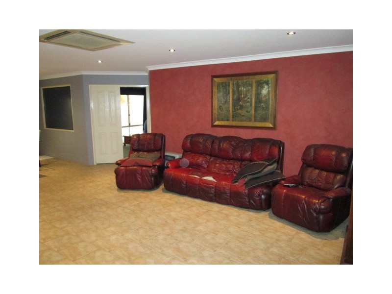 59 Boynton Gardens, Iluka WA 6028