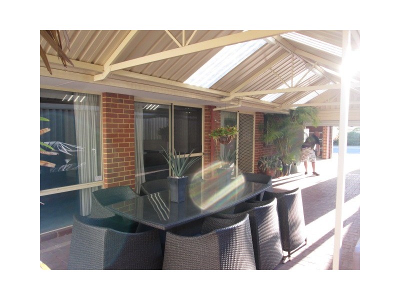 59 Boynton Gardens, Iluka WA 6028