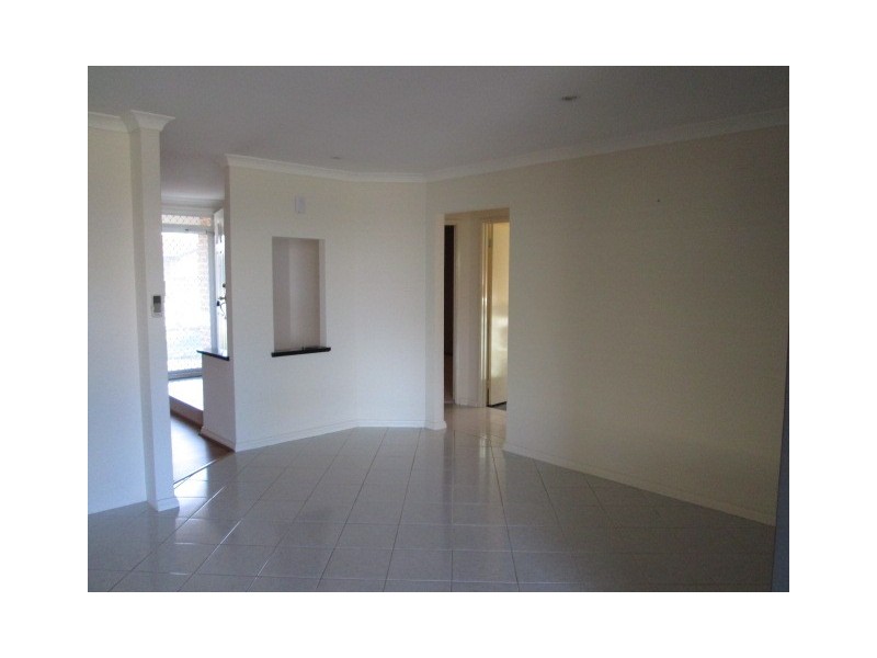 8 Guadalupe Drive, Ballajura WA 6066