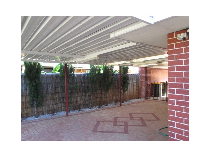 8 Guadalupe Drive, Ballajura WA 6066