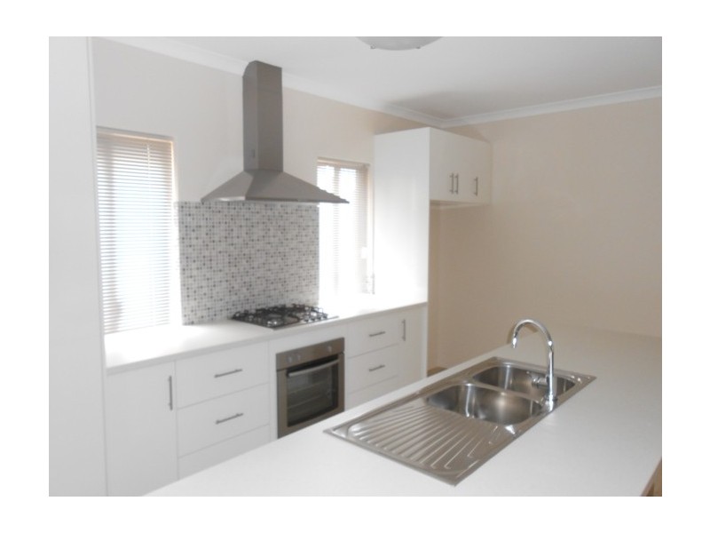 86 Barrett Drive, Wandina WA 6530