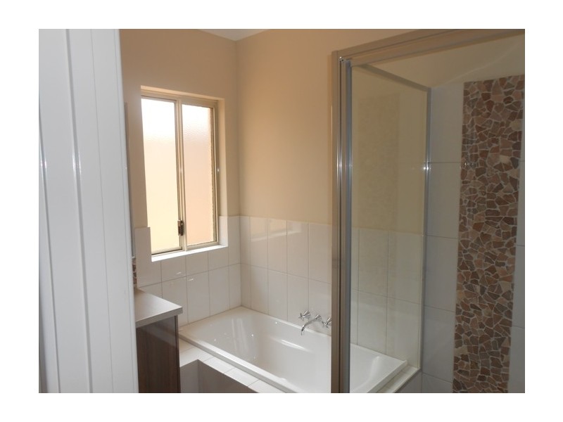 86 Barrett Drive, Wandina WA 6530