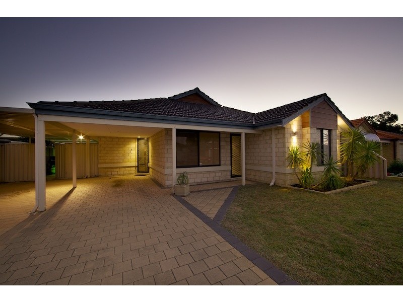 8 Morolo Street, Seville Grove WA 6112