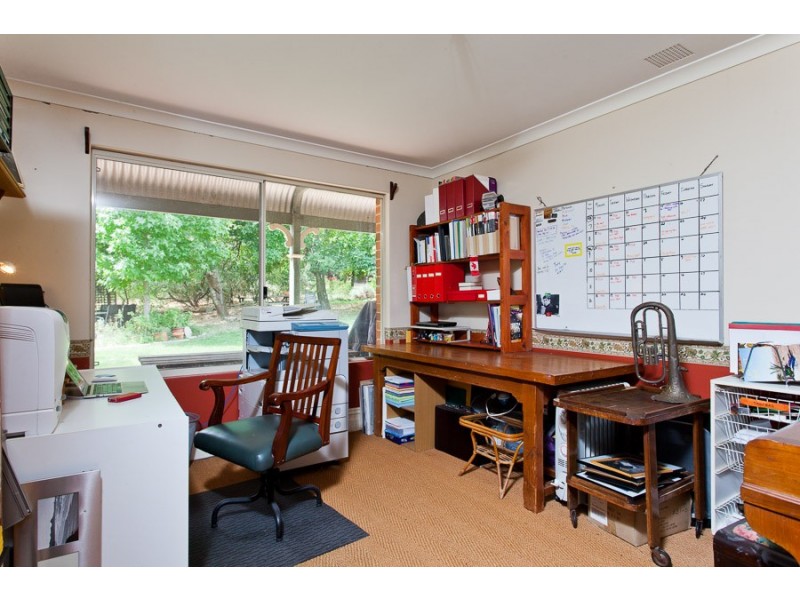 260 Forrest Street, Sawyers Valley WA 6074