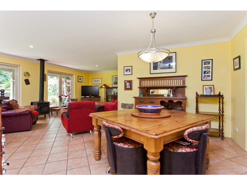 260 Forrest Street, Sawyers Valley WA 6074