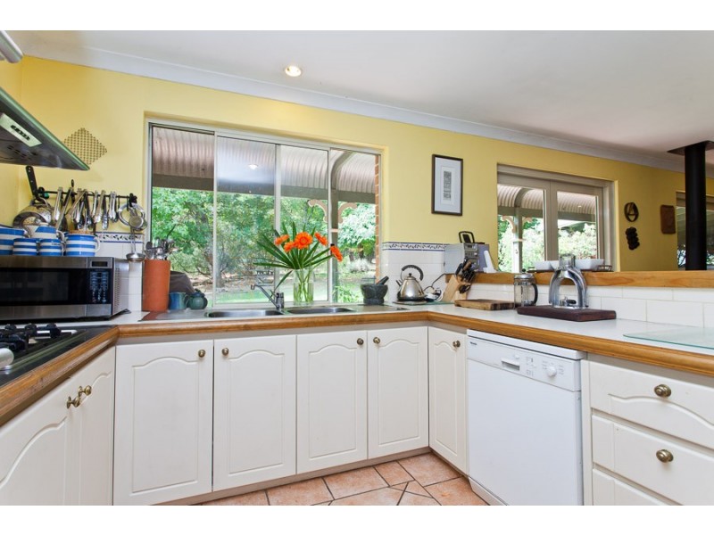 260 Forrest Street, Sawyers Valley WA 6074