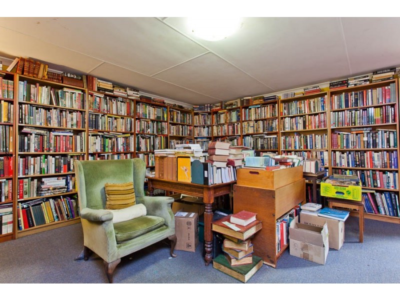 260 Forrest Street, Sawyers Valley WA 6074