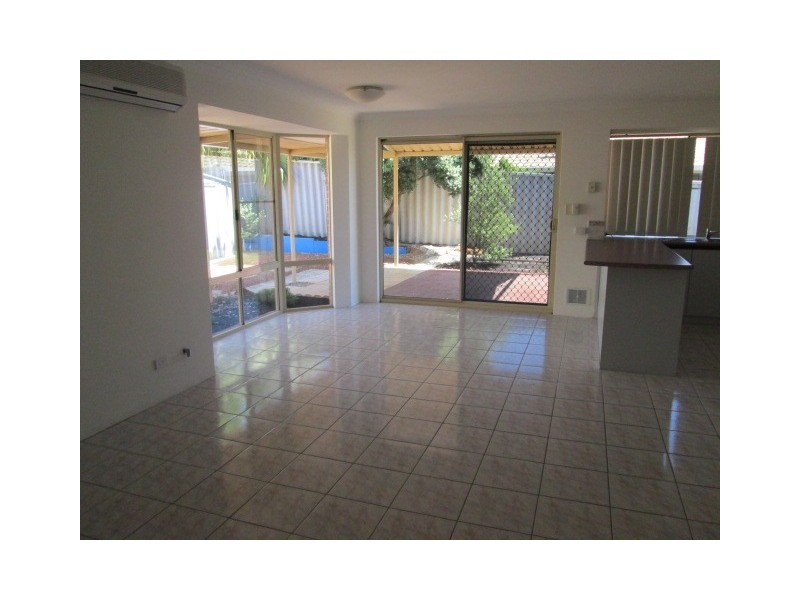 29 Swallowtail Parade, Warnbro WA 6169