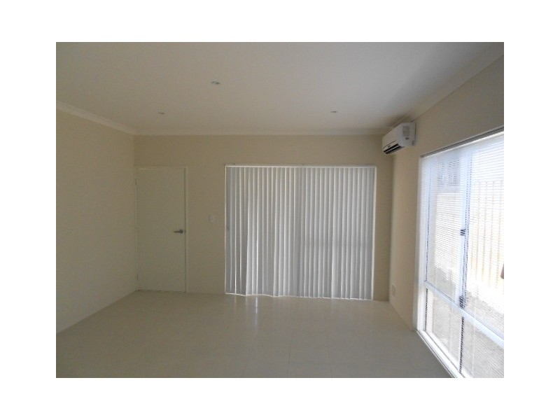 27 Viridis Street, Yanchep WA 6035