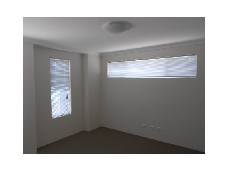 27 Viridis Street, Yanchep WA 6035