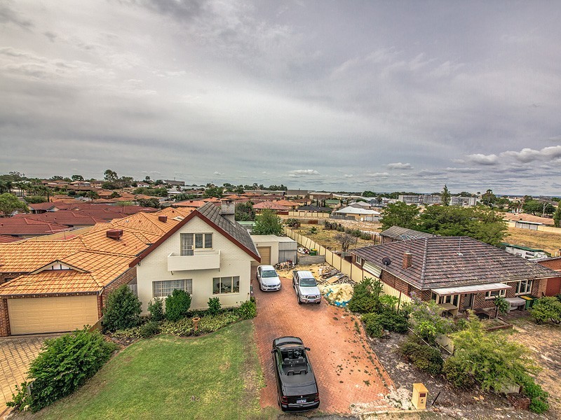 12 Hudson Street, Bayswater WA 6053
