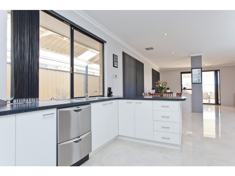 6 Ardea Way, Tapping WA 6065