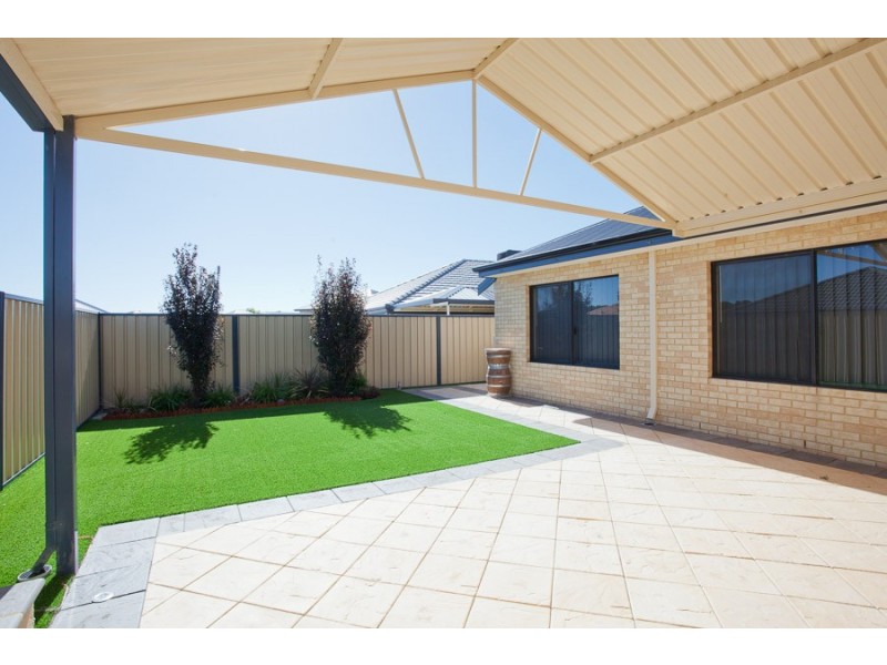 6 Ardea Way, Tapping WA 6065