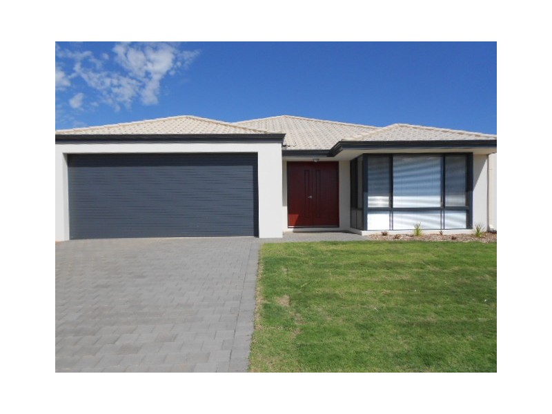 15 Wanderer Concourse, Wandina WA 6530