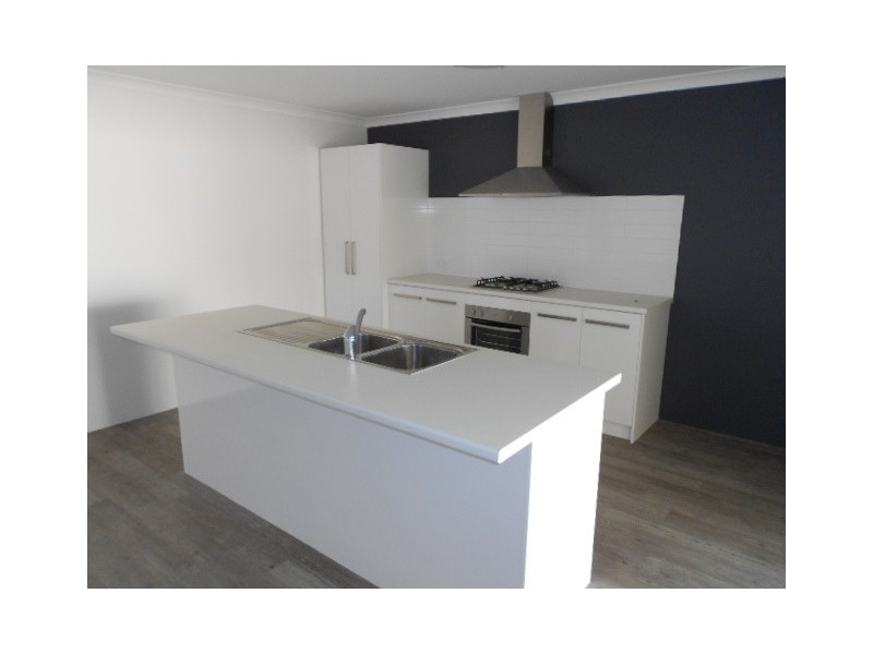 15 Wanderer Concourse, Wandina WA 6530