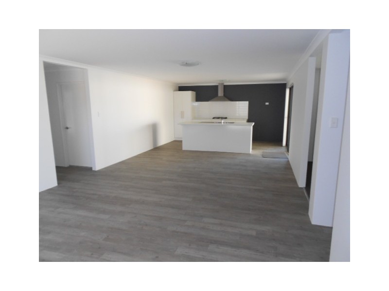 15 Wanderer Concourse, Wandina WA 6530