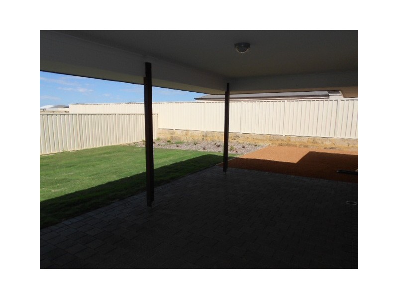 15 Wanderer Concourse, Wandina WA 6530