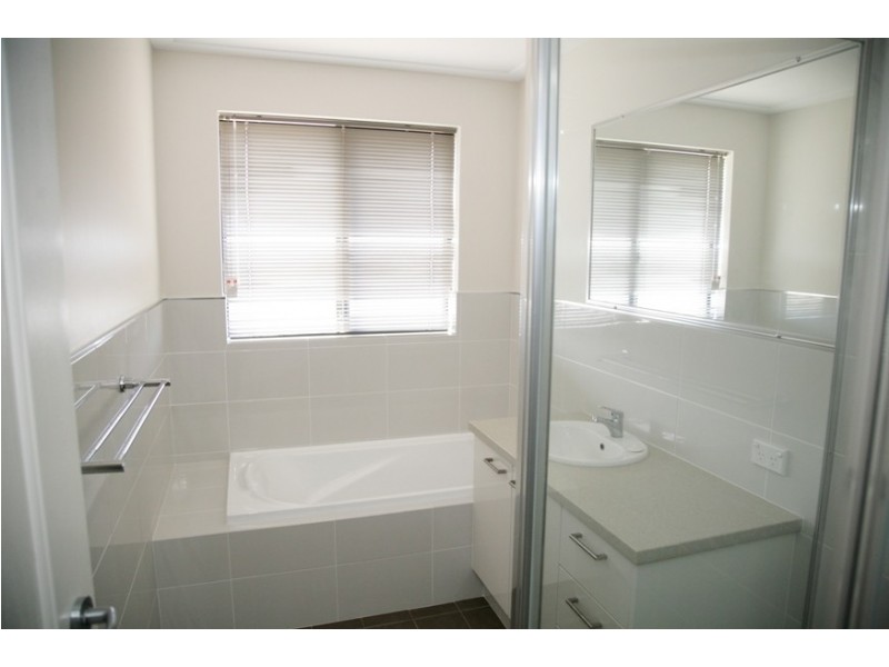 52 Derna Parade, Wandina WA 6530