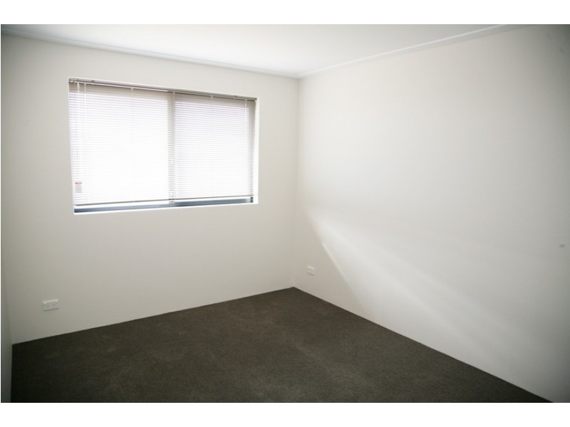 52 Derna Parade, Wandina WA 6530