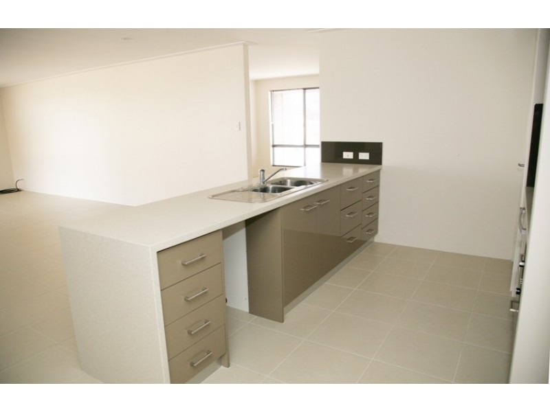 52 Derna Parade, Wandina WA 6530