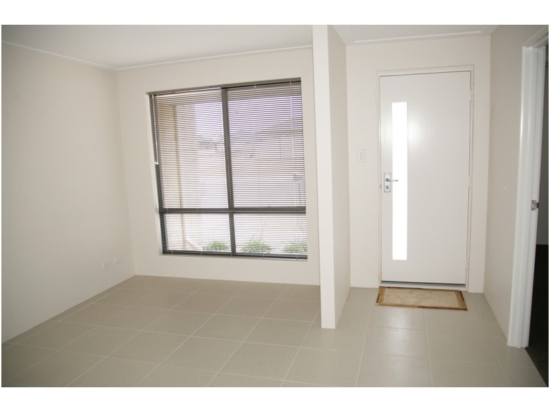 52 Derna Parade, Wandina WA 6530